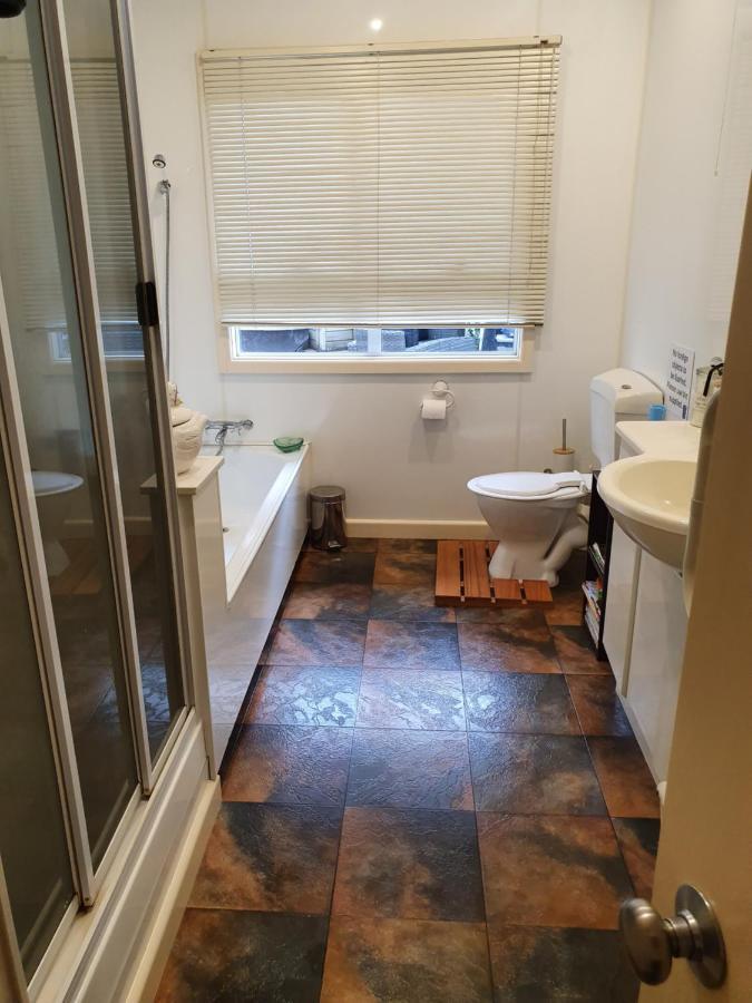 Hunua Accommodation - Atherstone Suite Buitenkant foto