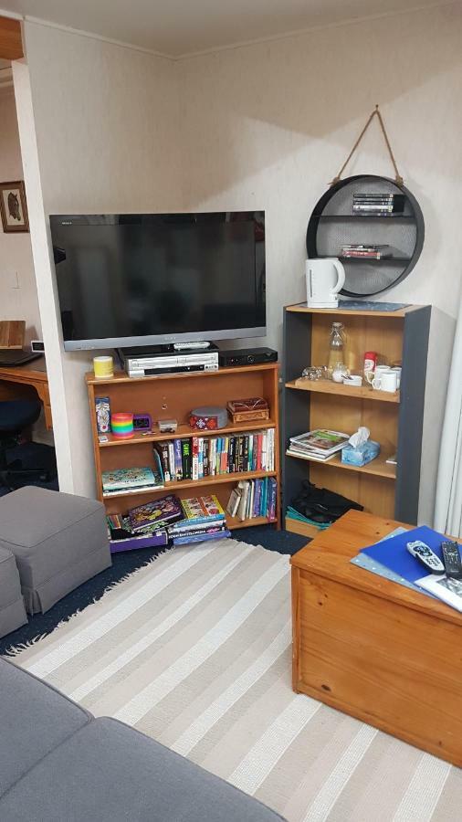 Hunua Accommodation - Atherstone Suite Buitenkant foto